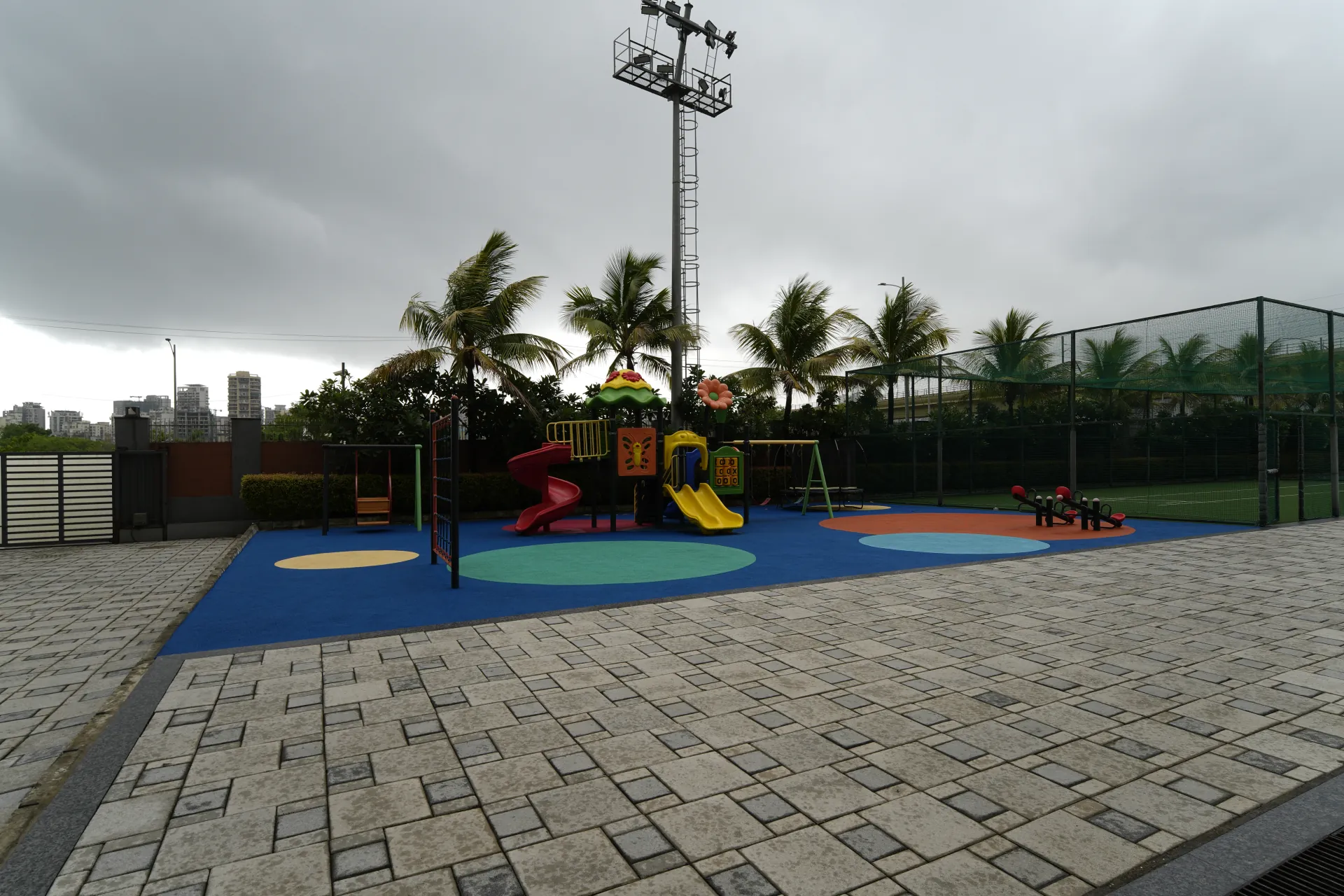 day-2__card-4-images__100MSDCF___DSC1200